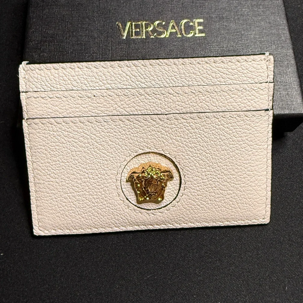 Versace Cream white Card Holder - Picture 1 of 4